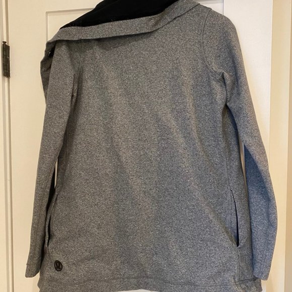 Lululemon Savasana Wrap Size 4 Heathered Grey - Picture 6 of 7